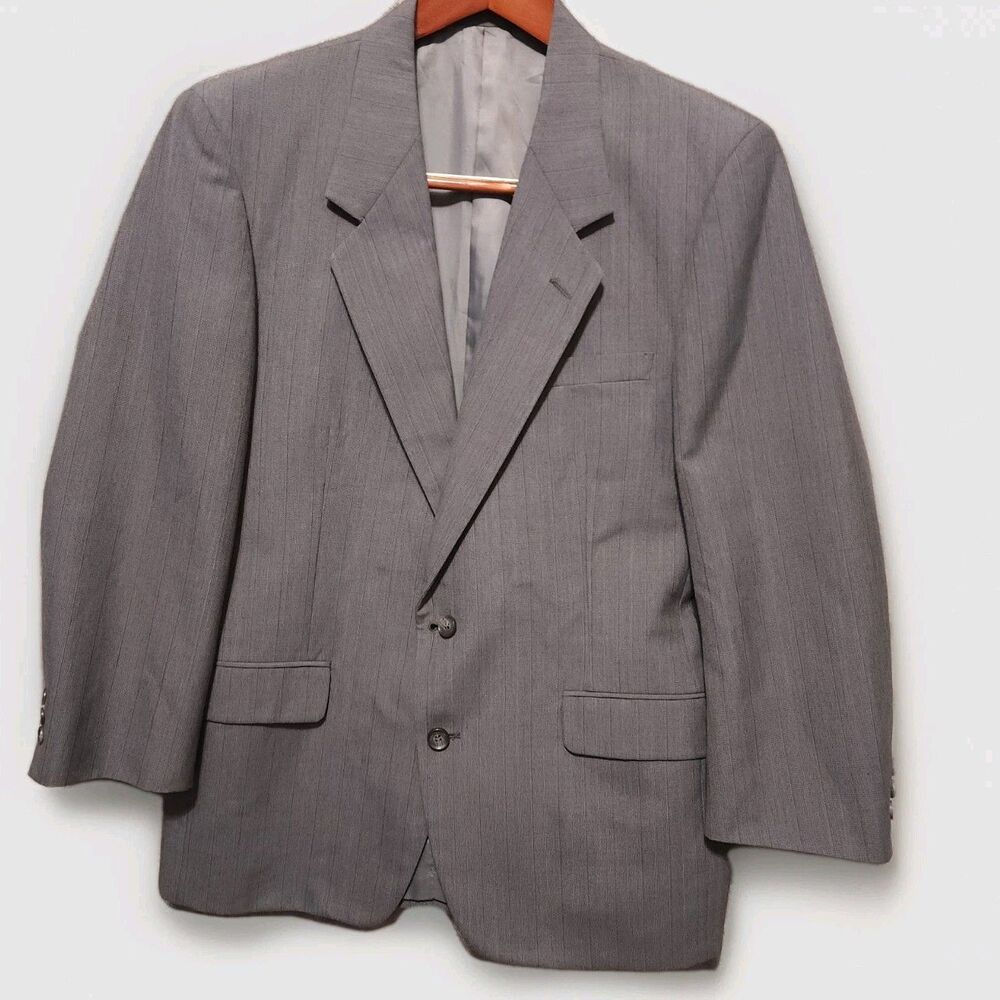 Oleg Cassini Men's Gray Wool Worsted 2-Piece Suit 42R 34W 31L 2-Button